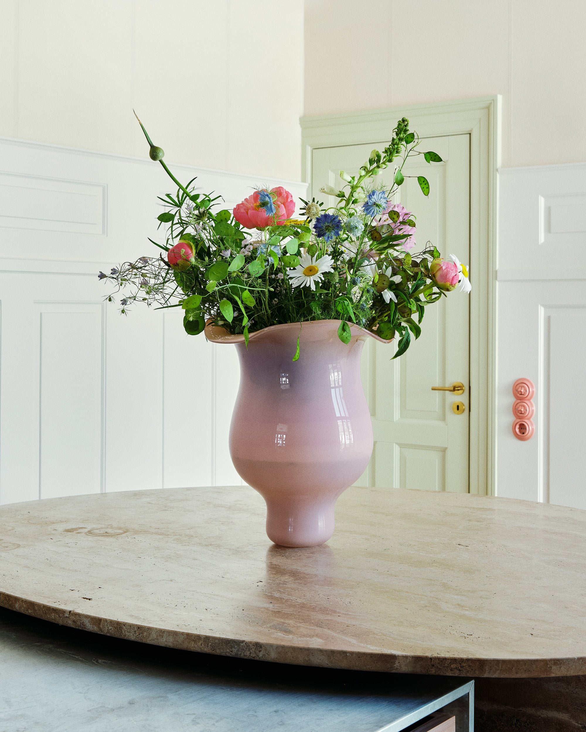 The Vase Mega