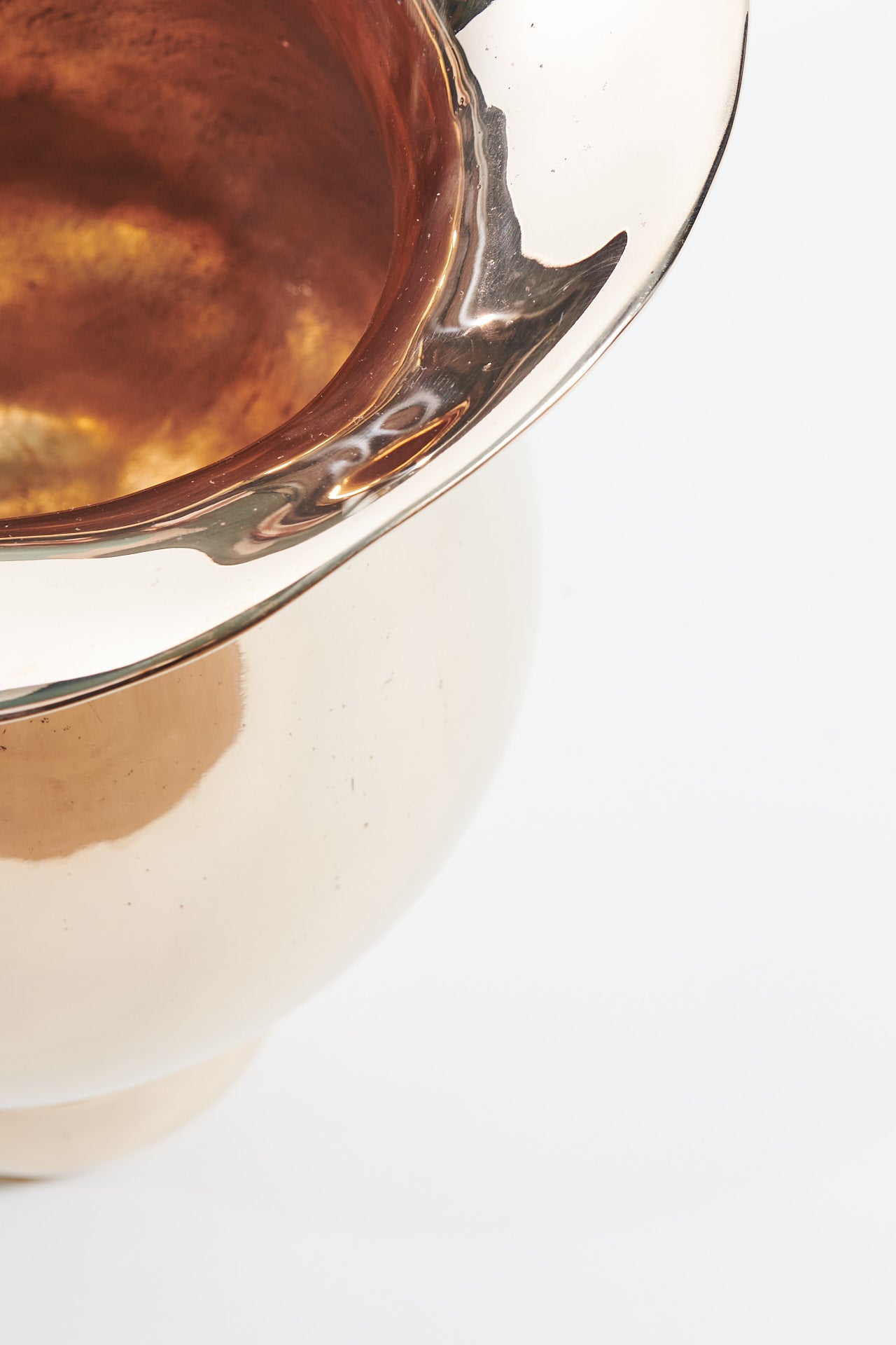 The Bronze Vase Mega