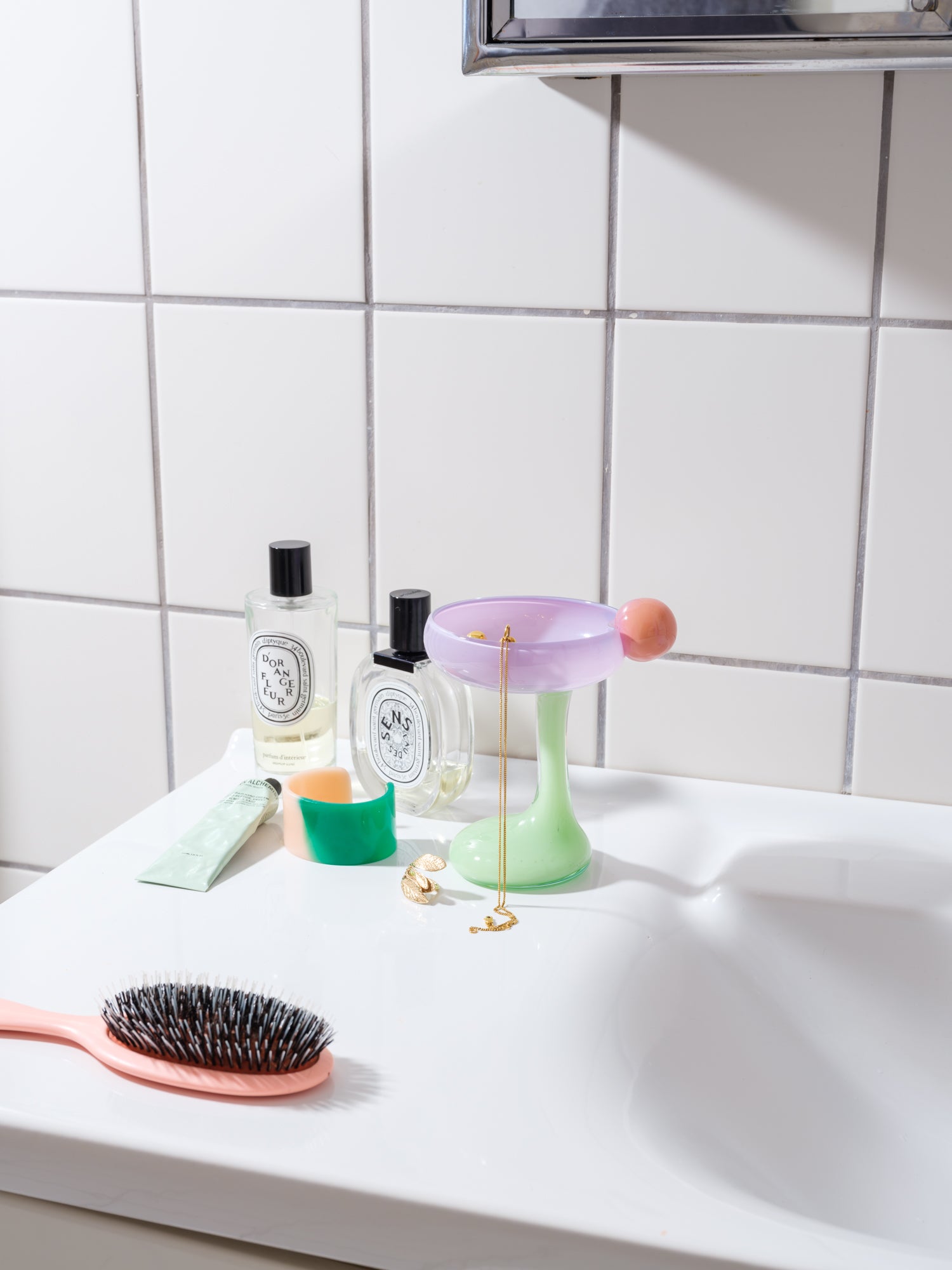 The Signature Glass with a Twist